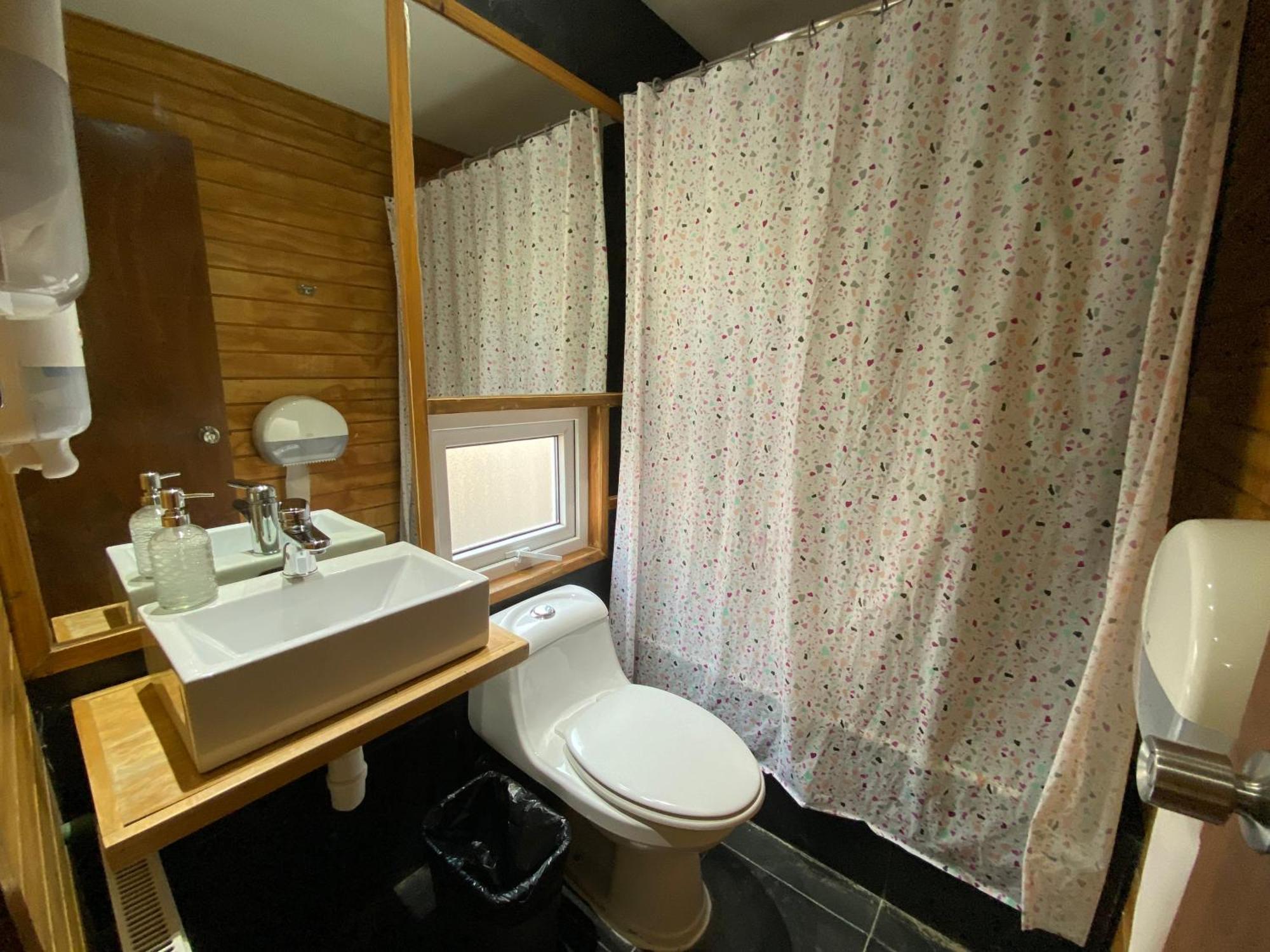Almer Hostal Punta Arenas Zewnętrze zdjęcie